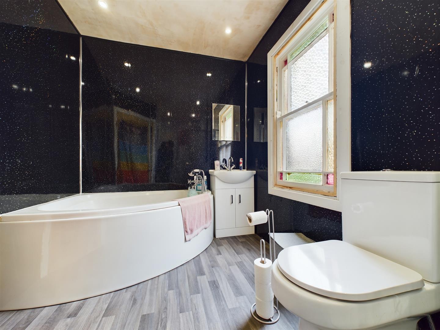 Marshall Avenue, Bridlington Belts Estate Agents